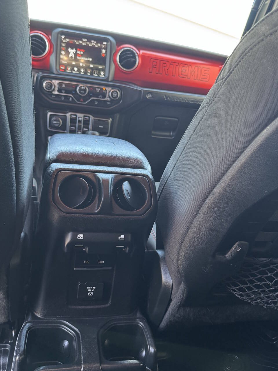 Used 2020 Jeep Wrangler Unlimited Rubicon AWD/4WD image 15