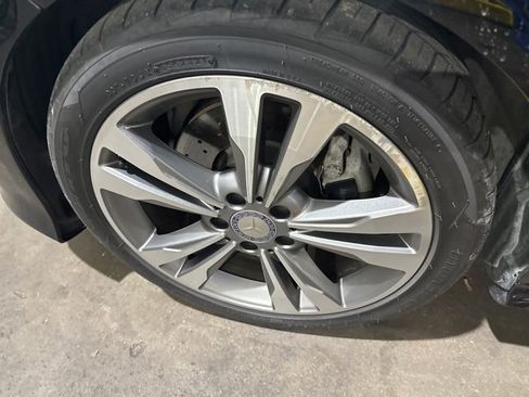 Used 2016 Mercedes-Benz E 350 Sedan w/ Premium Package image 12