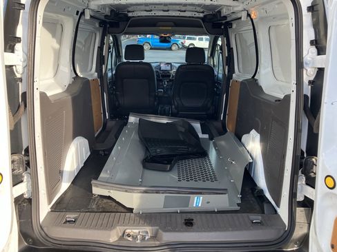 Used 2020 Ford Transit Connect XL image 28