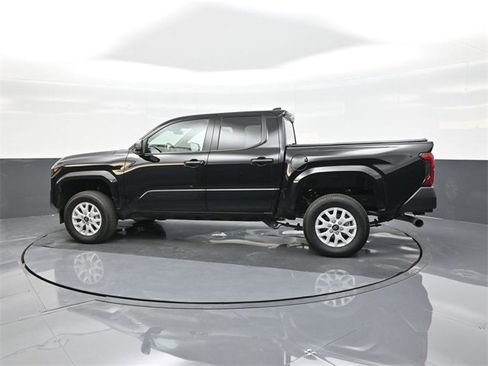 Certified 2025 Toyota Tacoma SR image 5