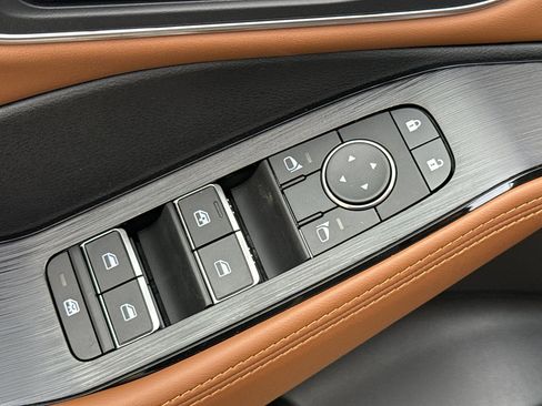 New 2026 Nissan Rogue Platinum image 10