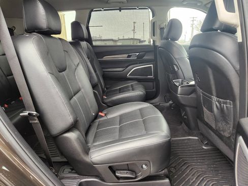 Used 2021 Kia Telluride EX w/ EX Premium Package image 14