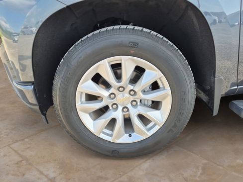 Used 2022 Chevrolet Silverado 1500 Custom w/ Safety Confidence Package image 27