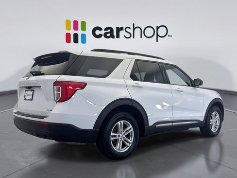 Used 2020 Ford Explorer XLT AWD/4WD image 5