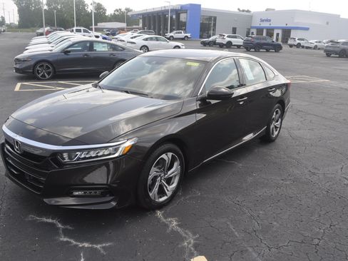Used 2018 Honda Accord EX-L image 3