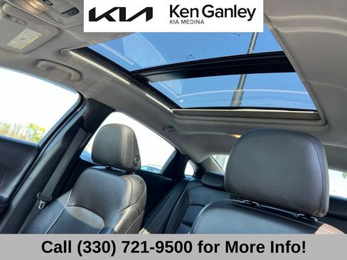Used 2016 Chevrolet Malibu Premier w/ Driver Confidence Package II FWD image 41