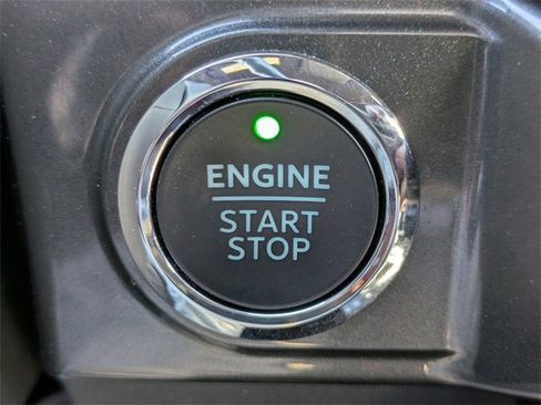 Certified 2022 Ford F150 XLT w/ Equipment Group 302A High image 28