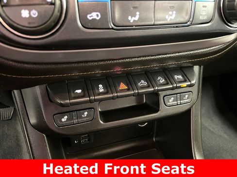 Certified 2021 GMC Canyon AT4 AWD/4WD image 8