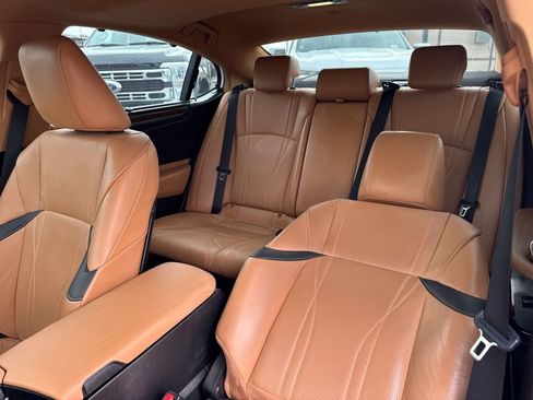 Used 2022 Lexus ES 300h Ultra Luxury w/ Accessory Package 2 FWD image 34