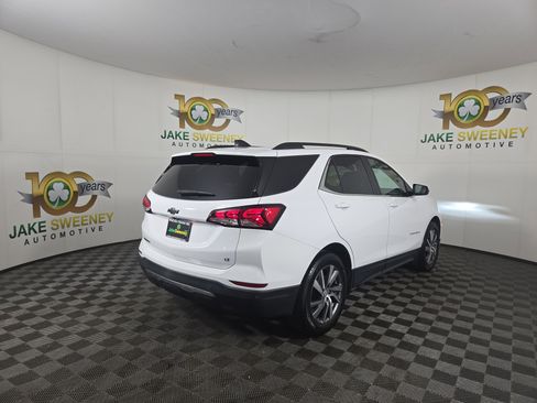 Certified 2022 Chevrolet Equinox LT image 9