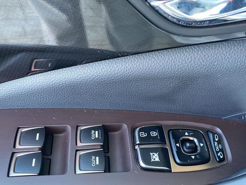 Used 2014 Hyundai Azera Limited w/ Option Group 02 FWD image 21