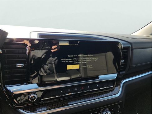 New 2026 GMC Sierra 1500 SLE image 24