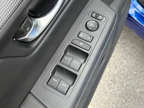 Used 2023 Honda CR-V EX image 13
