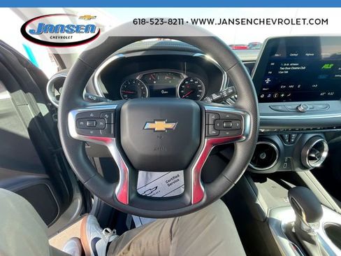 Used 2024 Chevrolet Blazer LT w/ Convenience Package FWD image 12