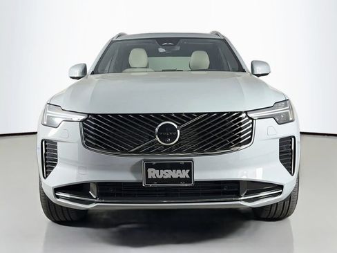 Used 2025 Volvo XC90 T8 Plus w/ Protection Package Premier AWD/4WD image 2