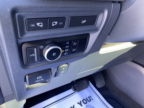 Used 2024 Ford F150 Lariat w/ Equipment Group 502A High image 12