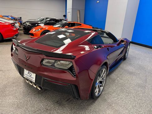 Used 2018 Chevrolet Corvette Z06 RWD image 8