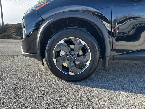 New 2026 Nissan Rogue SV w/ Cold Weather Package AWD/4WD image 27