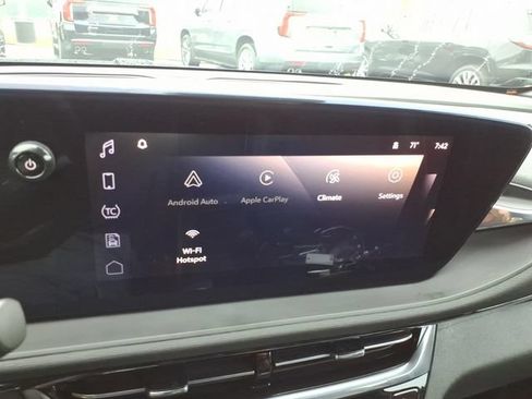 Used 2025 Buick Envista Avenir FWD image 29