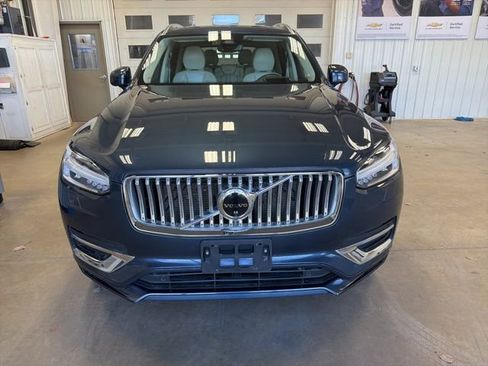 Used 2023 Volvo XC90 B5 Plus w/ Protection Package Premier image 3