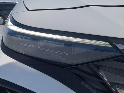 Certified 2025 Hyundai Elantra Sport image 9