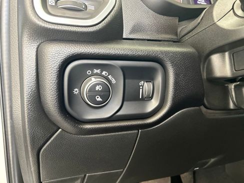 Used 2025 RAM 2500 Big Horn AWD/4WD image 37