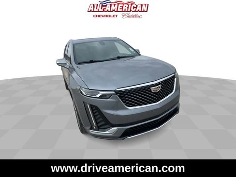 Used 2021 Cadillac XT6 Premium Luxury image 2