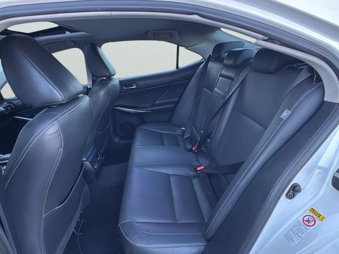 Used 2015 Lexus IS 250 w/ Navigation System Package RWD image 33