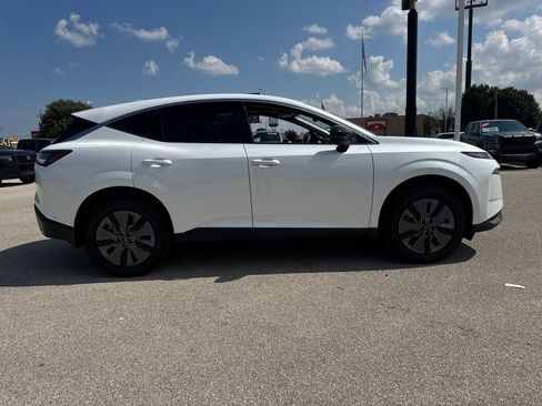 Used 2025 Nissan Murano SL AWD/4WD image 9