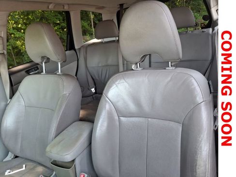 Used 2010 Subaru Forester 2.5X Limited AWD/4WD image 12