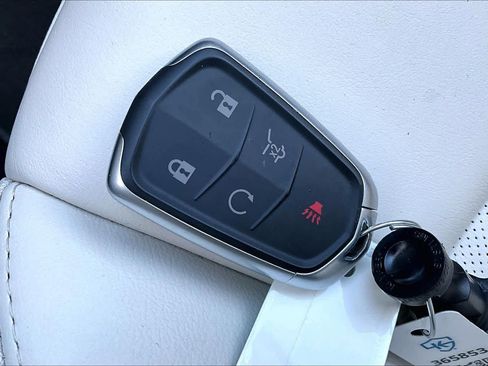 Used 2023 Cadillac XT5 Premium Luxury w/ Technology Package image 15