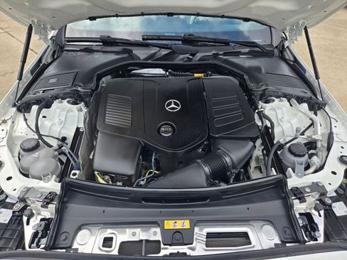 Used 2025 Mercedes-Benz C 300 Sedan image 12
