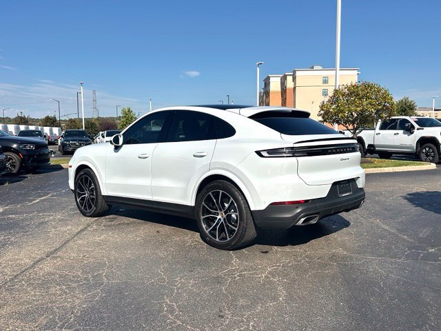 Used 2024 Porsche Cayenne Coupe AWD/4WD image 10