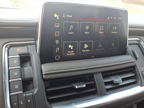 Used 2024 GMC Yukon SLT w/ SLT Luxury Package image 25