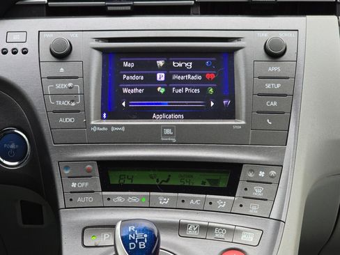 Used 2014 Toyota Prius Five image 22