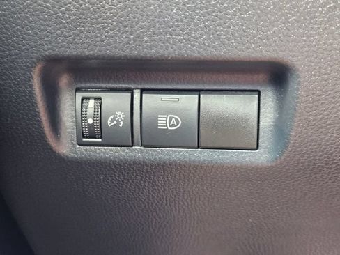 Used 2024 Toyota RAV4 XLE FWD image 25