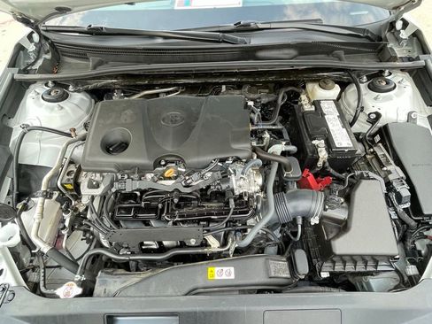 Used 2024 Toyota Camry SE image 25