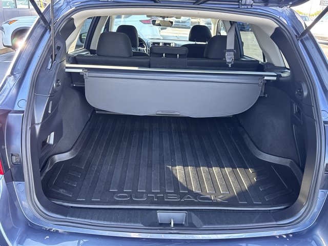 Used 2018 Subaru Outback 2.5i Premium AWD/4WD image 7