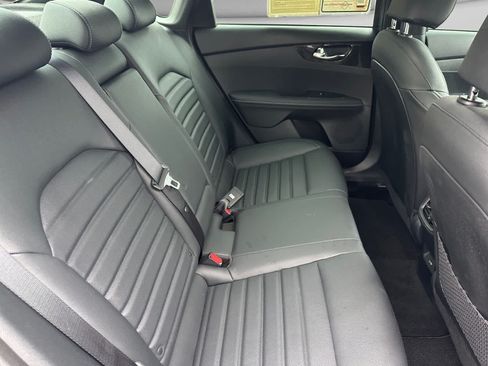 Used 2024 Kia Forte GT-Line w/ GT-Line Premium Package FWD image 17