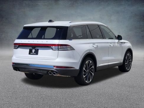 New 2026 Lincoln Aviator Reserve AWD/4WD image 7