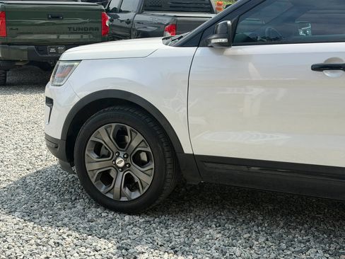 Used 2018 Ford Explorer Sport w/ Equipment Group 401A AWD/4WD image 8