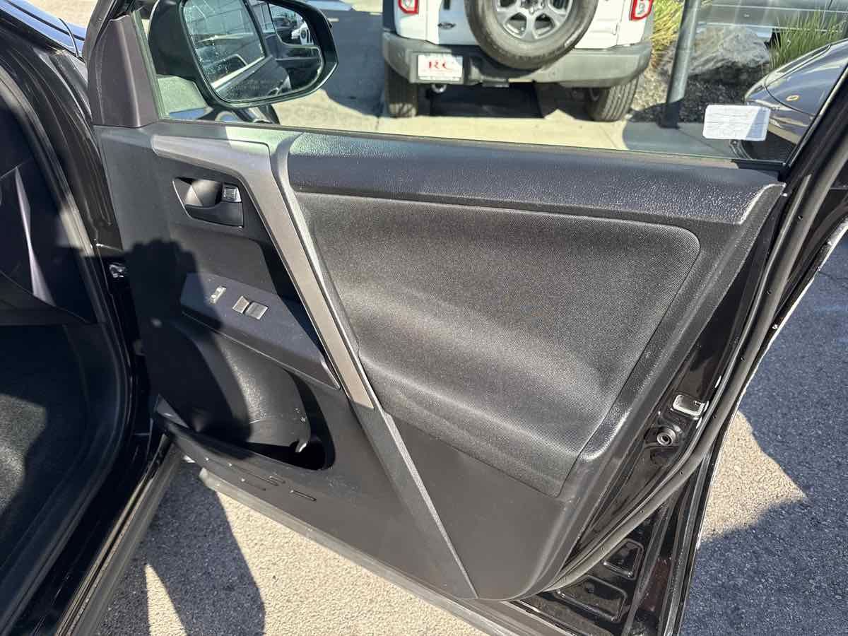 Used 2017 Toyota RAV4 LE w/ Carpet Mat Package FWD image 19