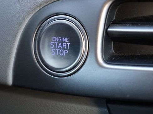 Used 2024 Hyundai Palisade SEL image 25