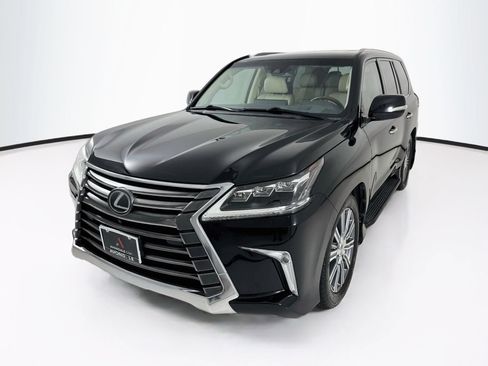 Used 2016 Lexus LX 570 4WD w/ Luxury Package image 3