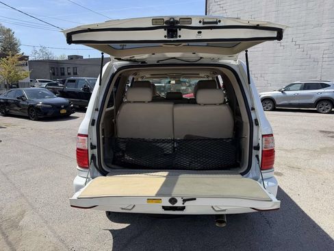Used 2004 Lexus LX 470 4WD image 20