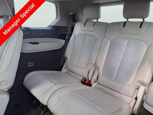 Used 2021 Jeep Grand Cherokee L Overland w/ Luxury Tech Group IV AWD/4WD image 10