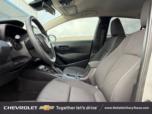 Used 2025 Toyota Corolla LE FWD image 26