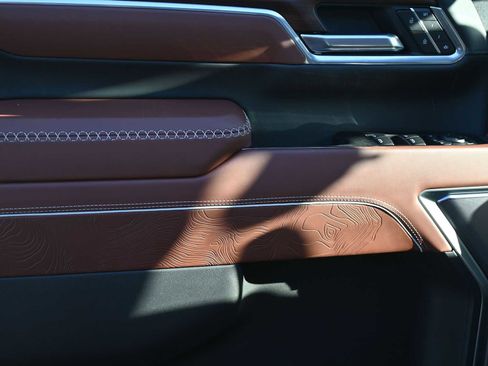 New 2026 GMC Sierra 2500 Denali Ultimate w/ Max Trailering Package image 18