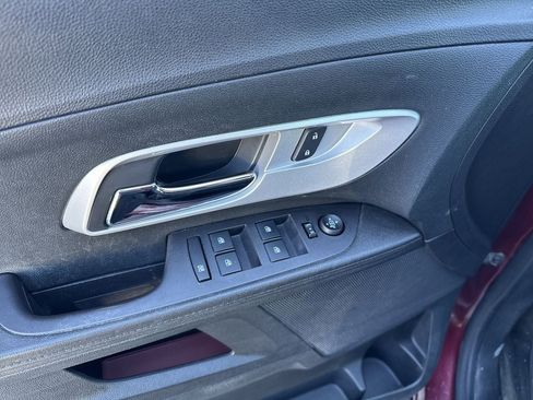 Used 2017 Chevrolet Equinox LT w/ Convenience Package image 11