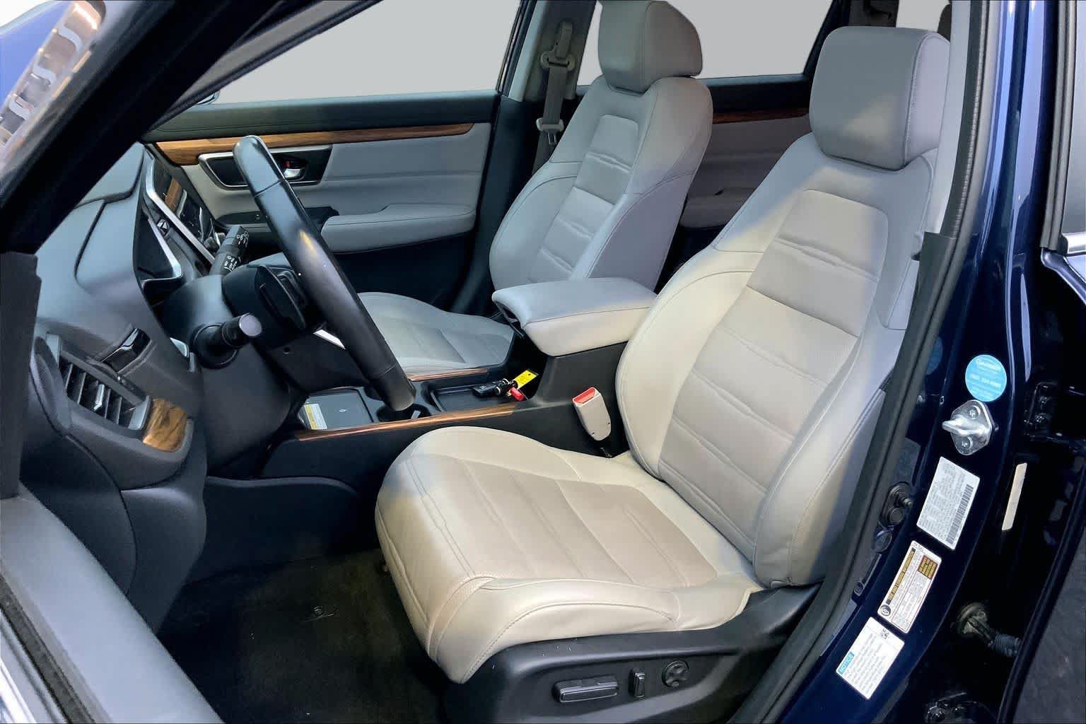 Used 2022 Honda CR-V Touring image 7